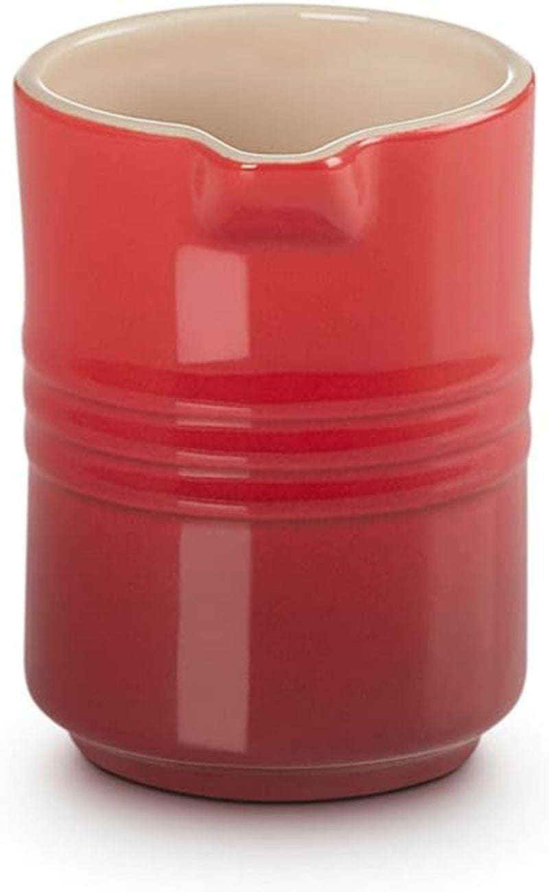 Le Creuset mælkekrus i stentøj, 150 ml, kirsebærrød, 91051700060099