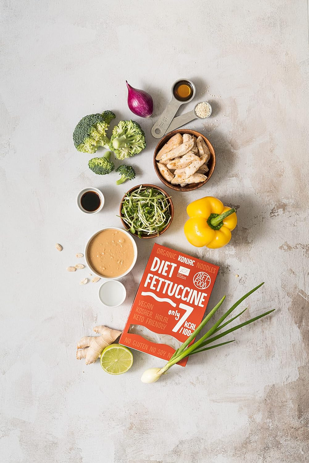 Fettuccine Konjac Nudler Bio Shirataki Diet-Food - 300 g, lav-kulhydrat, sukkerfri, keto, vegansk, kaloriefattig, glutenfri og ægfri, lavet af konjac mel