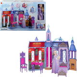 Mattel Disney Frozen - Castle Arendelle Dukkehus (60 cm+) med Elsa Doll, 4 legepladser og 15 stykker Disney Frozen II møbler og tilbehør, HLW61