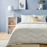 Night Lark Dyne uden betræk, 4,5 Tog, King Size, Tufted Dot Collection, Luksus sengetøj, Hypoallergenisk, Maskinvaskbar, Varme Sanddyner & Quilts Naty Shop