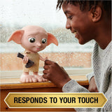 Spin Master 6067280 Wizarding World Harry Potter Magical Interactive Dobby Elf Sock Doll, 30+ lyde og sætninger, 21,6 cm, børnelegetøj, sort