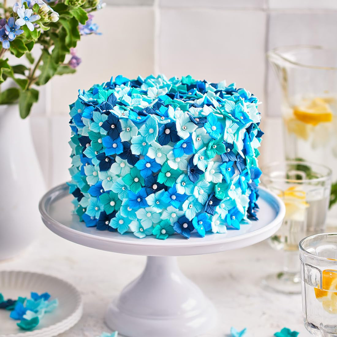 FunCakes Baby Blue Rolled Fondant: Nem at bruge, glat, fleksibel, blød og bøjelig, perfekt til kagedekoration, halal, kosher og glutenfri. 1 kg Naty Shop sukkerpasta