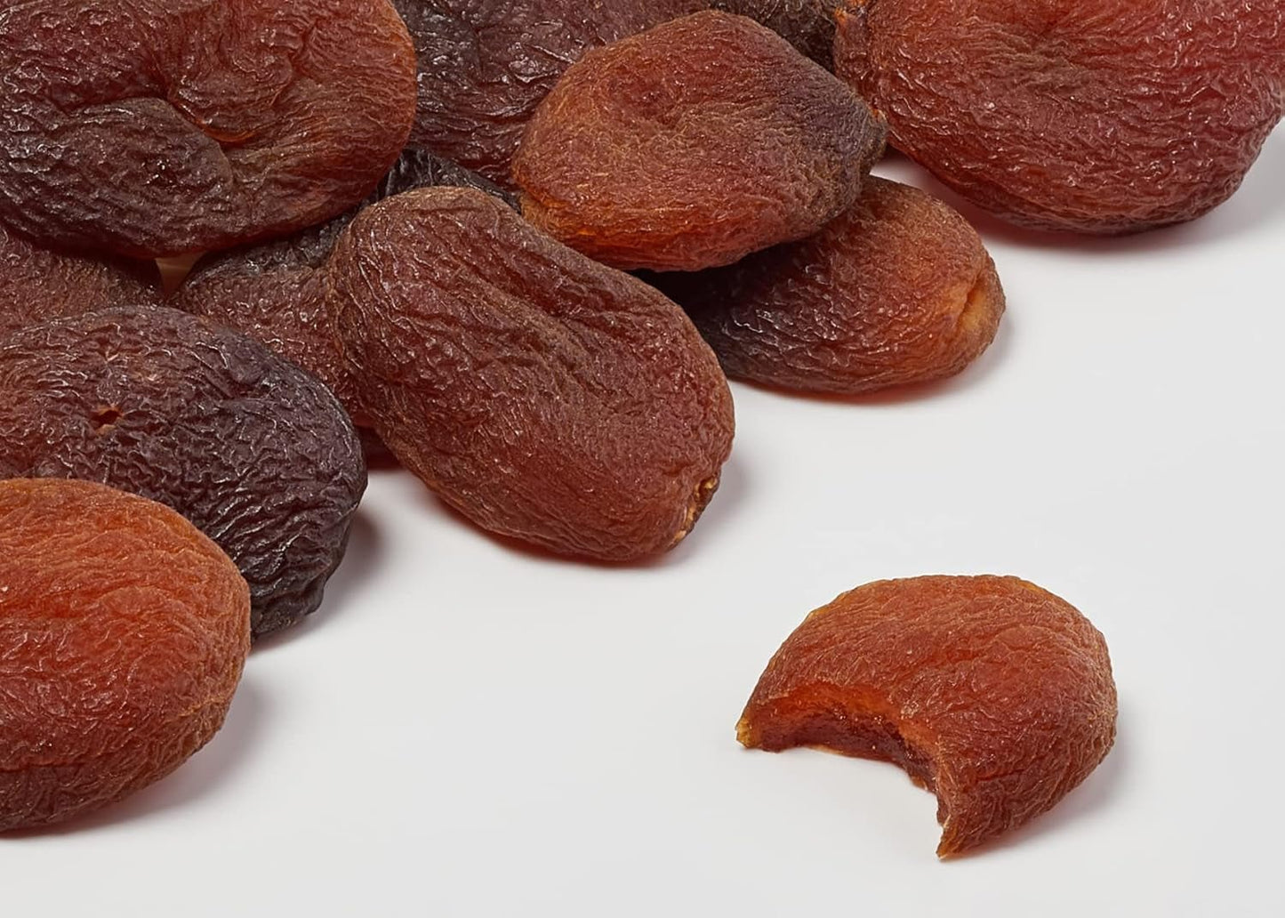 Seeberger usvovlede abrikoser: Ubehandlede tørrede abrikoser med en sød, frugtagtig smag - uden tilsat sukker - udstenede, veganske (1 x 125 g) Naty Shop Dehydrerede produkter