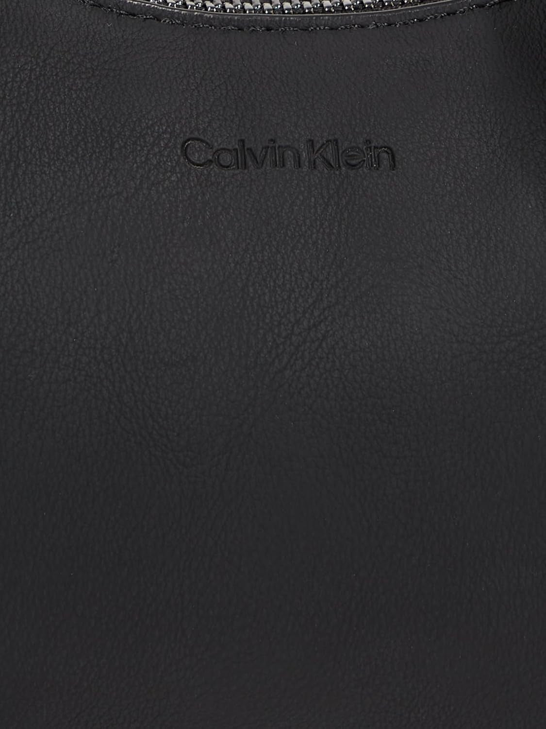 Calvin Klein Crossbody Klein lynlås skuldertaske, sort (Ck sort), naturlig størrelse dametasker Naty Shop
