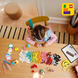 LEGO Classic Creative Fun Box, farverige byggeklodser til fantasifuldt rollespil, byggesæt til begyndere, legetøj til piger og drenge fra 5 år, genopbyggelige modeller 11042 byggesæt Besuche den LEGO-Store
