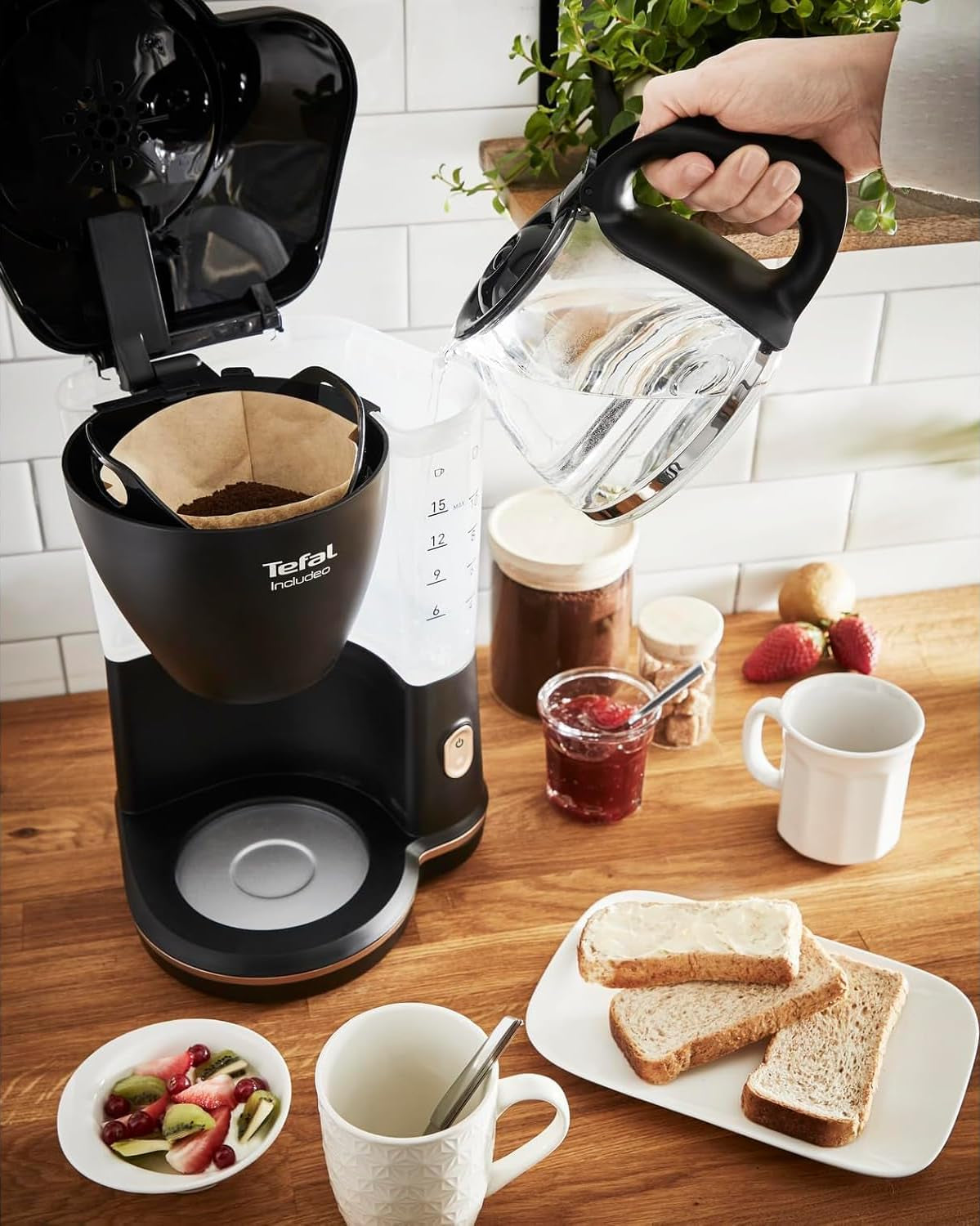 Tefal Includeo Filter Espressomaskine, Espressomaskine Ekstremt nem at bruge, Velegnet til højre- og venstrehåndede brugere, Automatisk lågåbning, 1,25 L, 10 til 15 kopper, CM533811