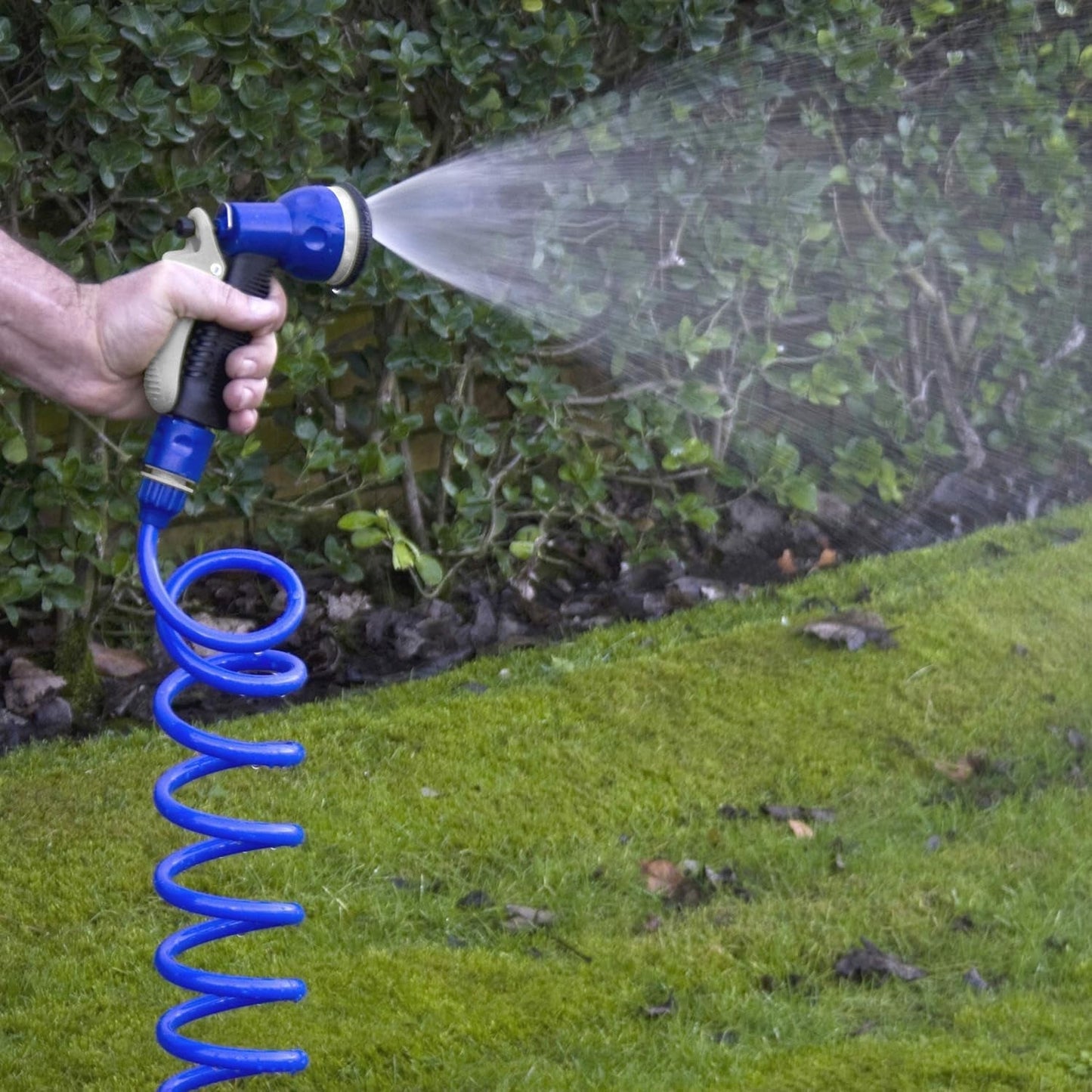 TATAY spiralslangesæt 10 m med plasttilbehør med UV-beskyttelse, ideel til terrasser og små haver.