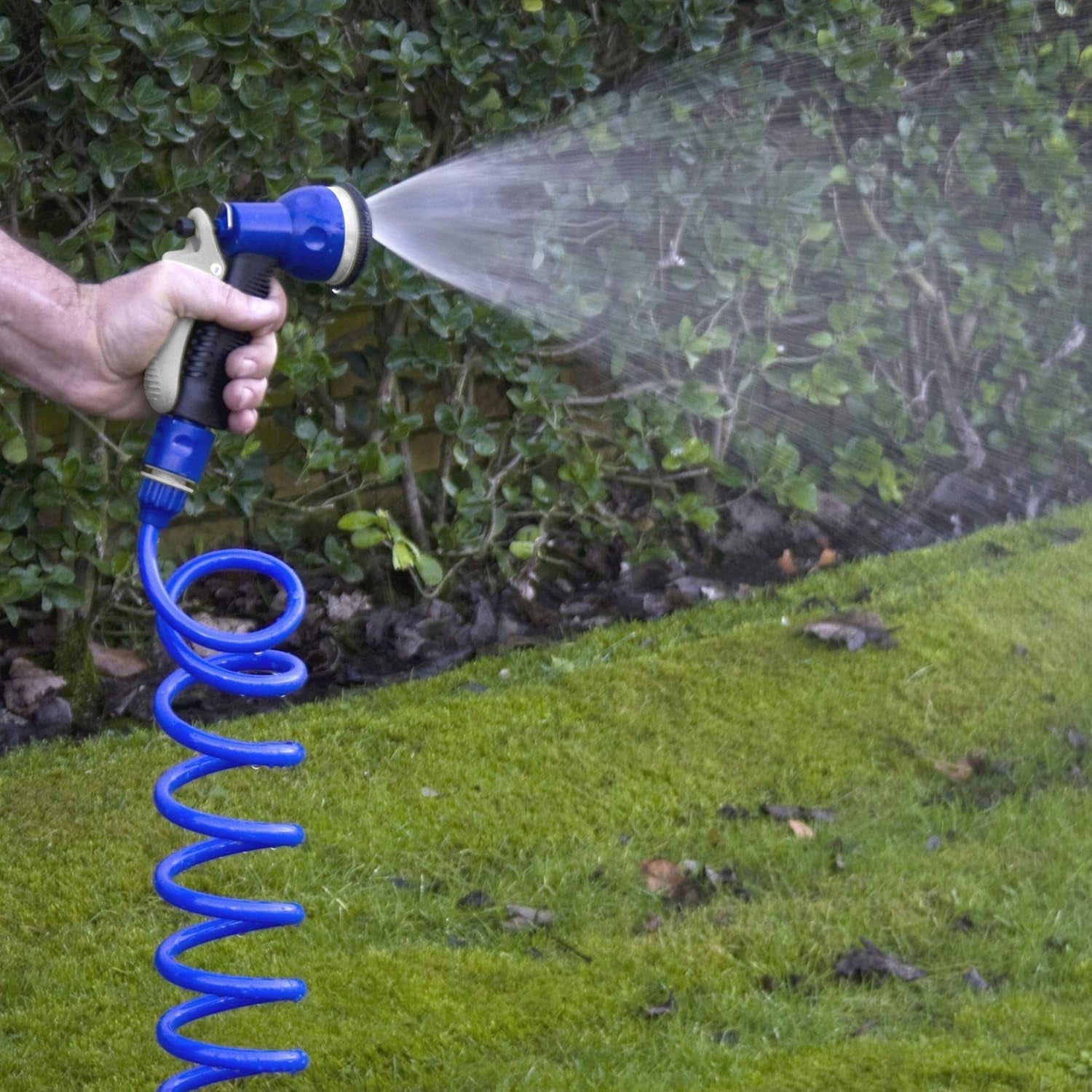 TATAY spiralslangesæt 10 m med plasttilbehør med UV-beskyttelse, ideel til terrasser og små haver.