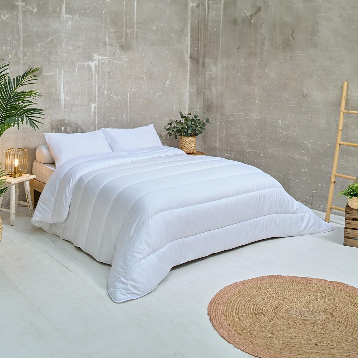 Bleu Câlin COUETTE MICROFIBRE KMF 45S, 240X260Cm, Polyester, Dyne, Tæppe, Hvid, Vinterdyner og dyner Naty Shop 220 X 240 Cm