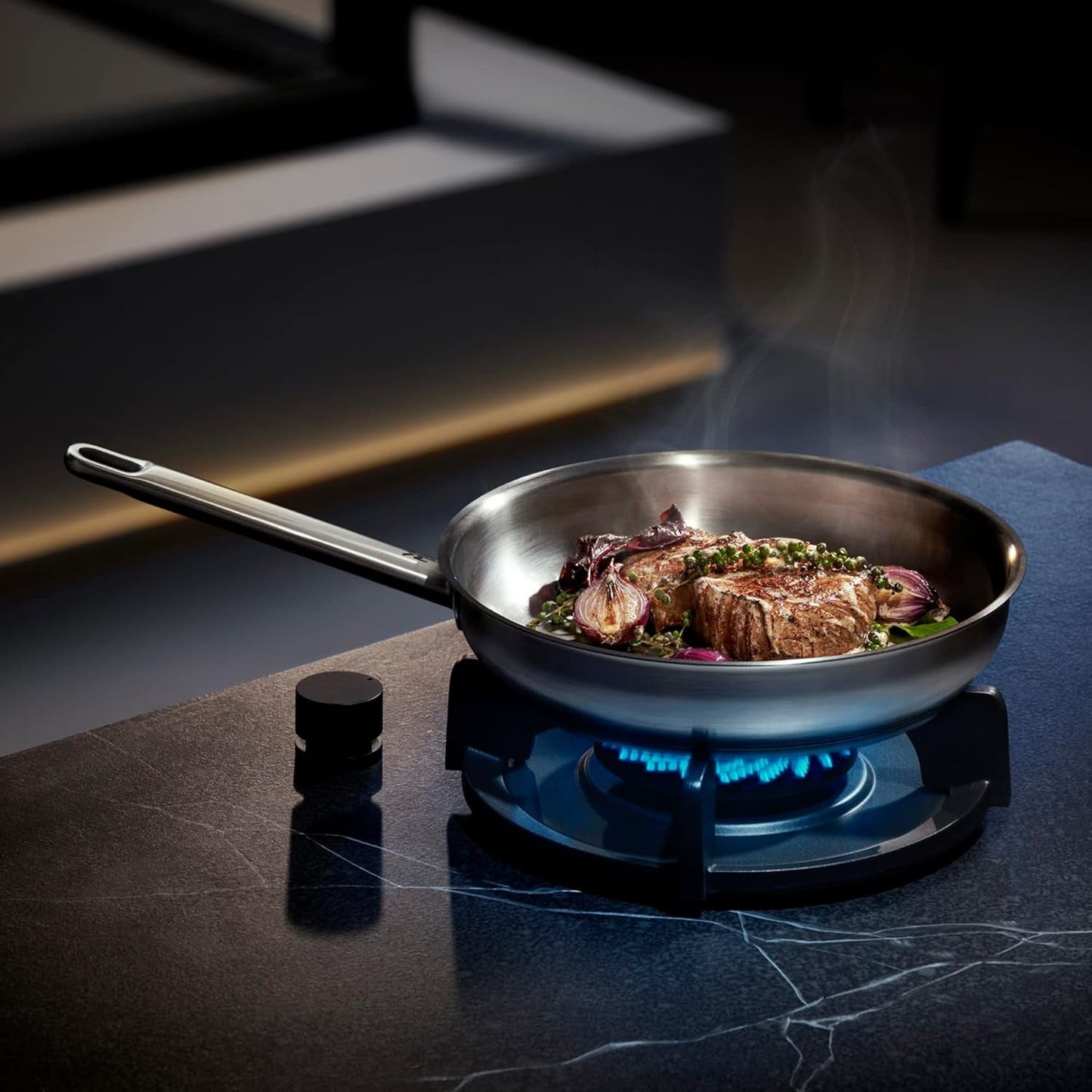 WMF Profi rustfrit stål pande 24 cm induktion, rustfrit stål pande Cromargan Gryder og pander Naty Shop