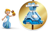 LEGO Ç€ Disney Princess Askepotkjole, legetøj til drenge og piger fra 9 år - inkluderer en kjolebøjle, en Askepot minidukke og en musefigur - Kreativt legesæt 43266 Byggesæt Beuche den LEGO-Store