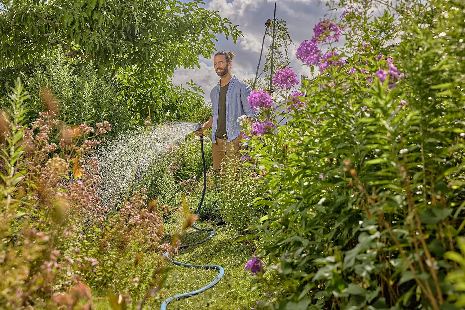 Gardena Liano Xtreme 3/4 tommer 25m sæt: Ekstremt robust tekstilhaveslange med let, vejrbestandig PVC inderslange (18482-20)
