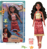 Mattel Toys Disney Moana 2 Tautai Moana Svømmemodedukke med 2 tilbehør, farveskiftende top og ben til svømmebevægelser Film inspireret JFF09