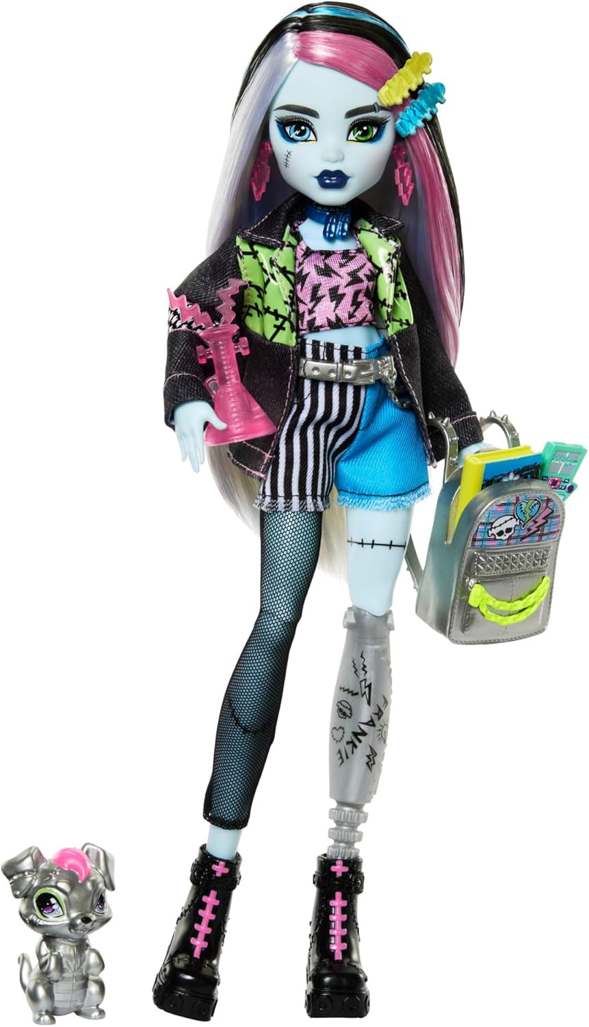 Monster High Frankie Stein dukke i denimjakke og shorts, inkluderer også sin hvalp Watzie og tilbehør såsom en rygsæk, snack og notesbog, HXH73
