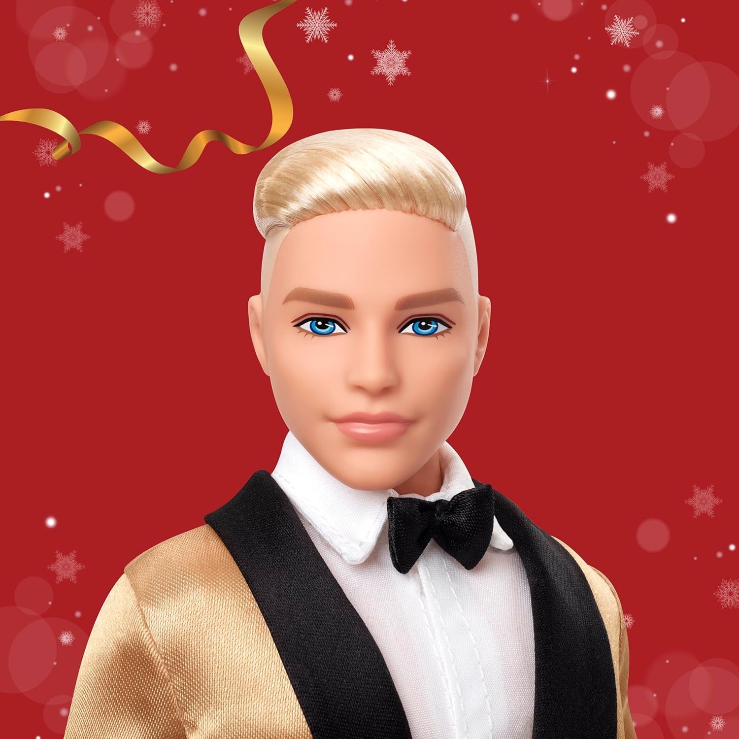 Barbie Signature 2025 Holiday Blonder Ken Modepuppe zum Sammeln in completem Anzug mit Goldener Jacke in Einer Verpackung zum Ausstellen und mit Puppenständer, JGK55