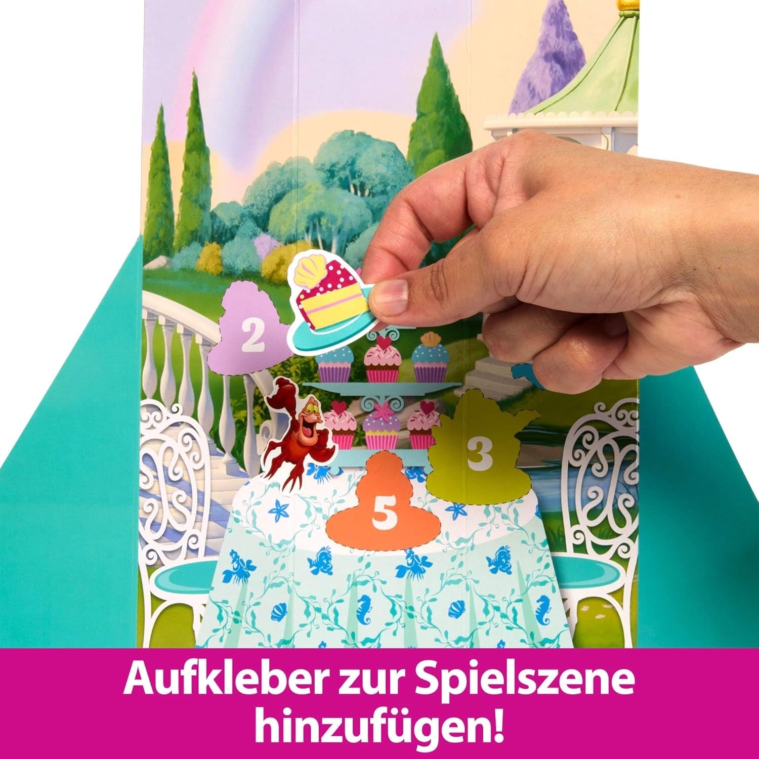 Mattel Disney Princess Ariel Spin & Reveal Fashion Dukkesæt med 11 overraskelser, inklusive 5 tilbehør, 5 klistermærker og en legescene inspireret af filmen HTV88