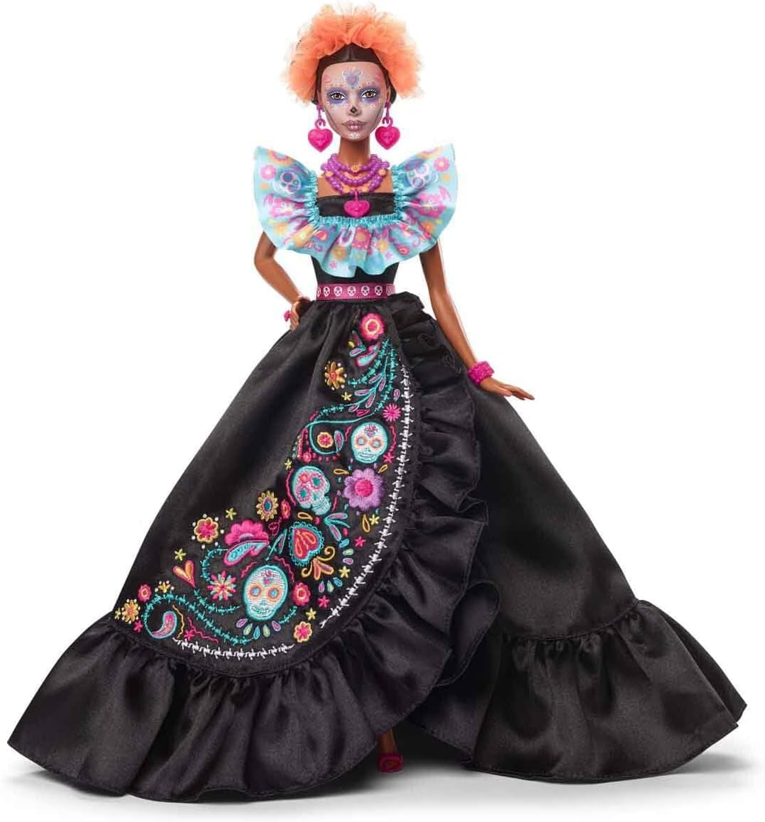 Barbie-signaturdukke, Día De Muertos 2024 samlerfigur i sort kjole og blå flæsede top, broderet print og farverigt tilbehør, HRM72