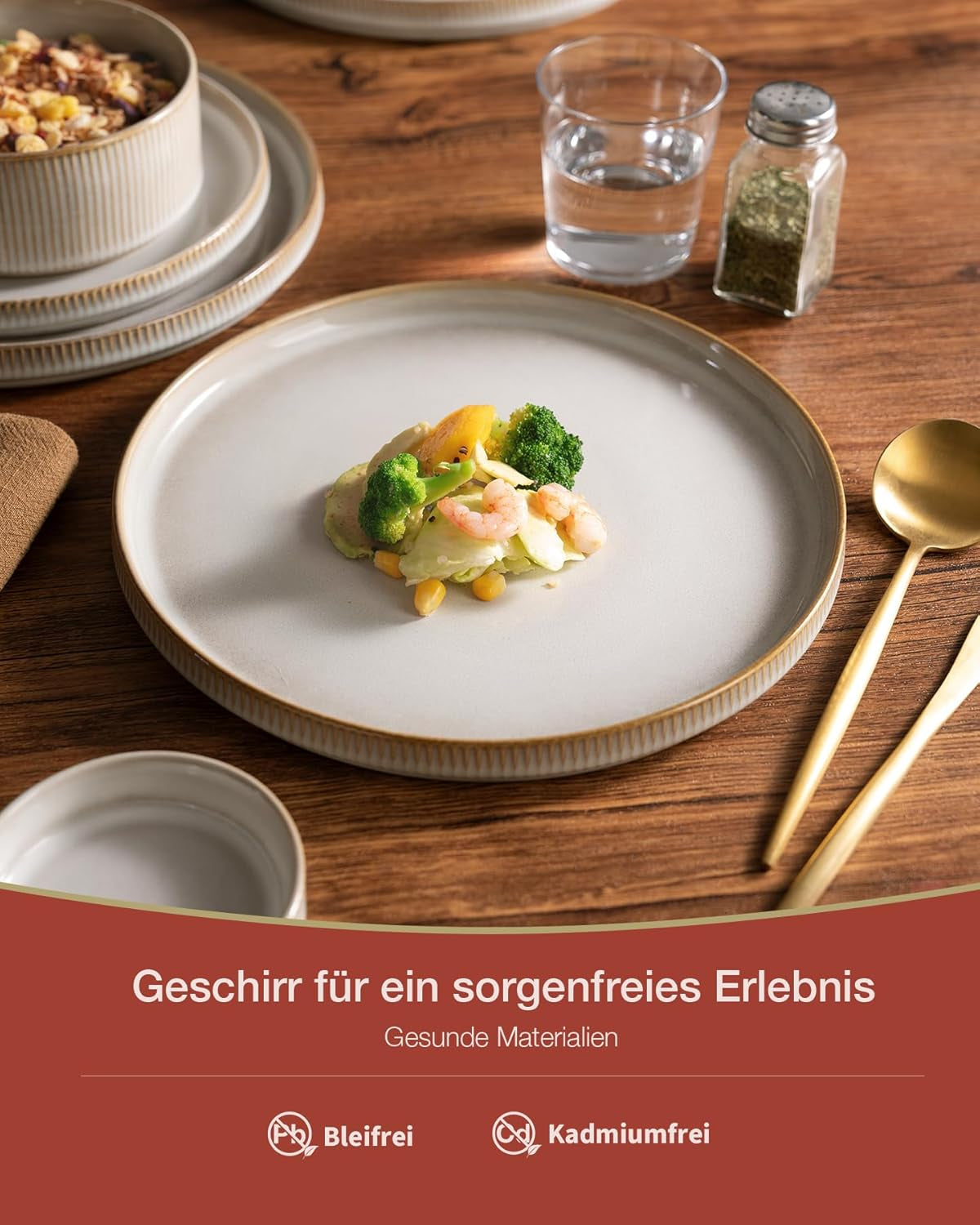 Stjerne 18-delt porcelænssæt, 6-personers servisesæt, porcelæn, ridsefast, tåler mikroovn og opvaskemaskine, cappuccino hvid