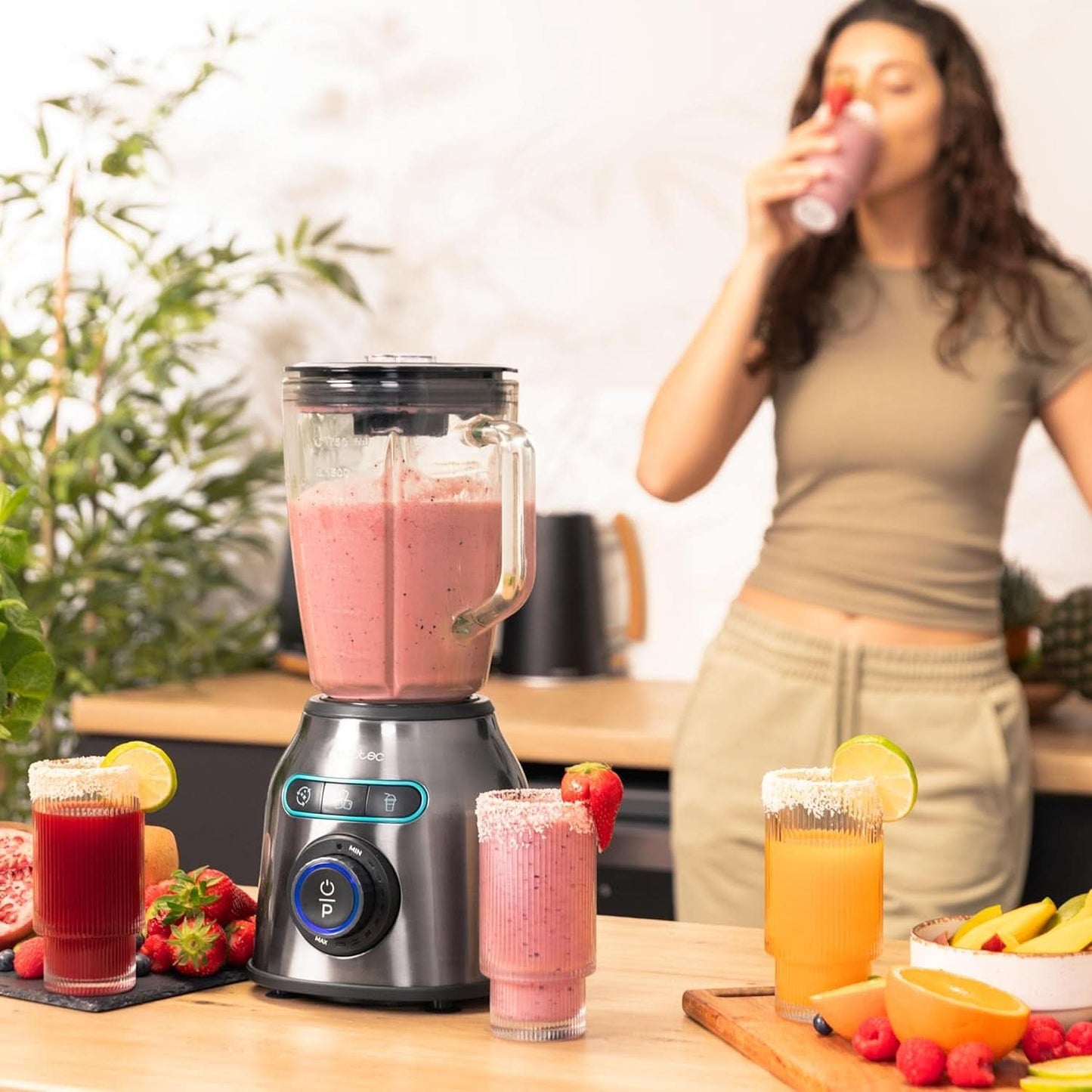 Cecotec Standmixer Power Black Titanium 2200MAX Smooth, 2200 W Maximale Leistung, 6 Klingen Aus Edelstahl, Ice-Crush-Funktion, Turbo- Og Smoothie-Funktion, Autoclean-Funktion Køkken Naty Shop