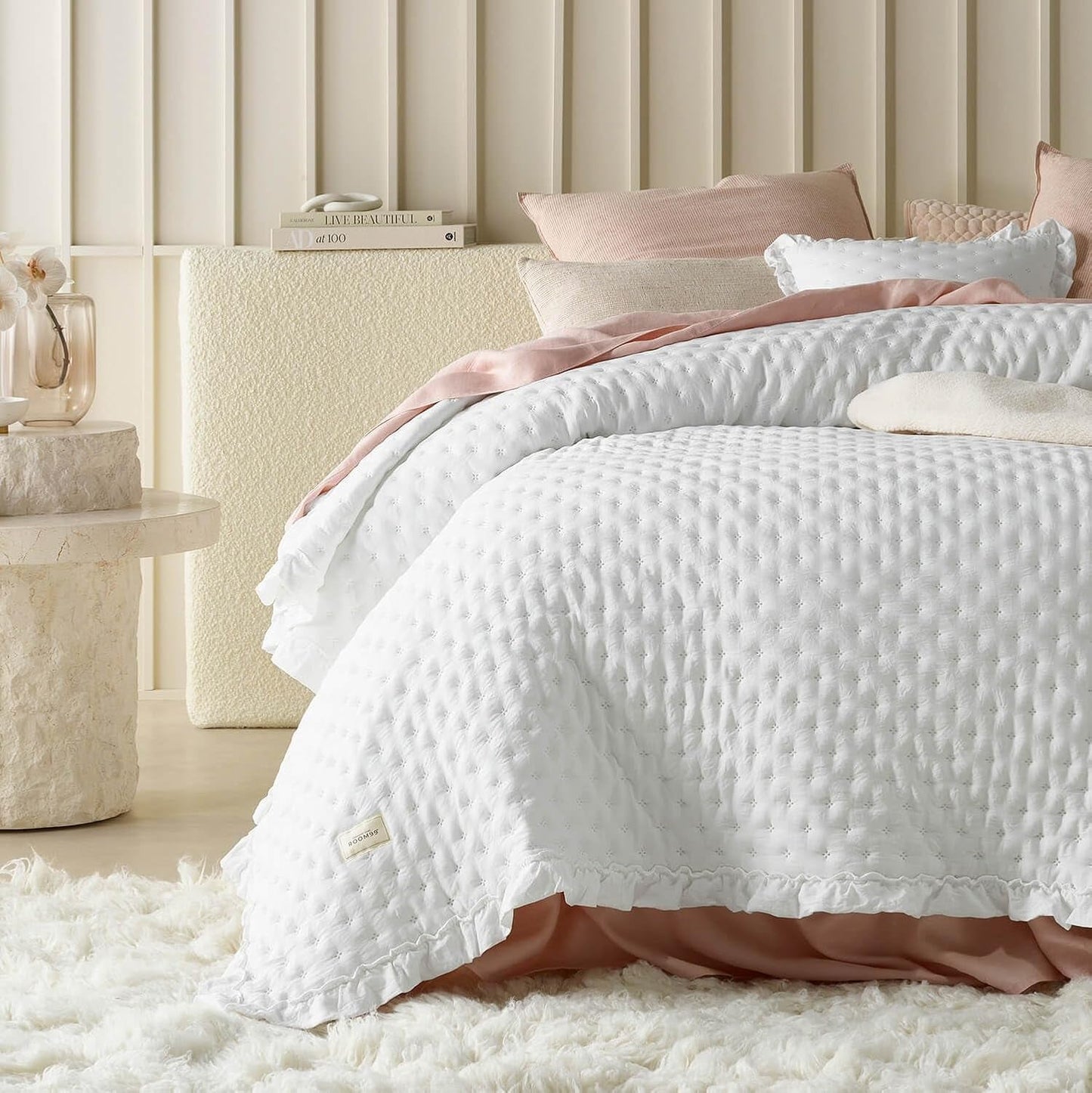 ROOM99 Molly Elegant sengetæppe i hvid 240 X 260 Cm Alsidigt sengetæppe som sengetæppe eller sofa-tæppe til seng og sofatæppe Stil Ideel som sengetæppe Senge og tæpper Besuche den ROOM99-Store Standardtitel