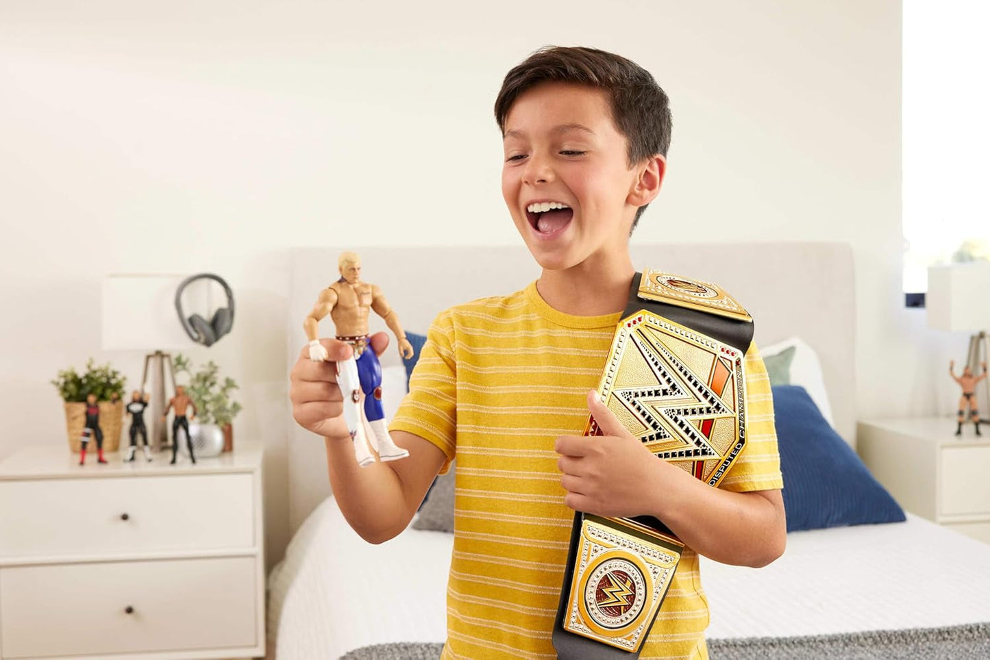Mattel Mattel WWE Championship bælte, ubestridt WWE Universal Championship rollespil og kostume, ca. 100 cm langt bælte i imiteret læder med unik pasform, HYJ35 actionfigurer Naty Shop
