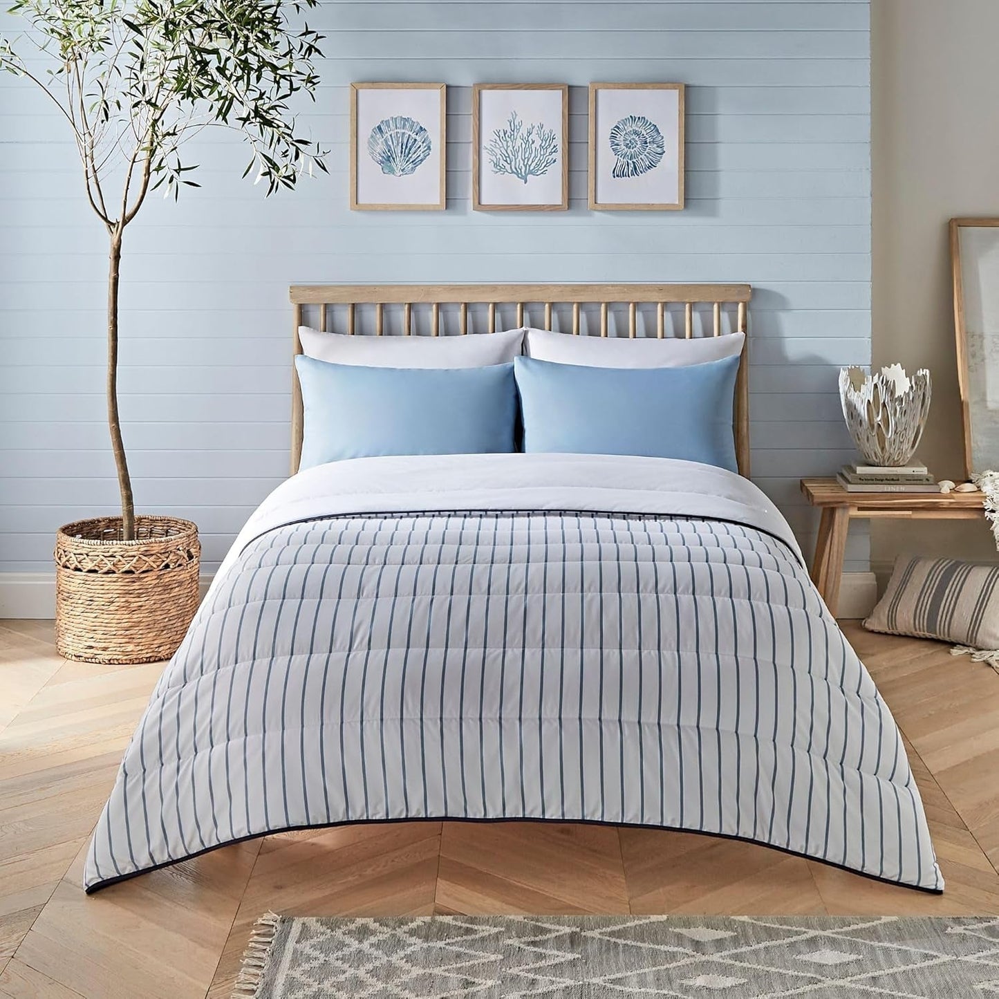 Night Lark Coverless Dyne Super King 6 Tog Forår Sommer - Abstrakte Bølger. Super blødt, behageligt og let tæppe. Maskinvaskbar og hurtigtørrende, alt i ét vendbart pudebetræksæt Naty Shop Quilts & Quilts Strikkede Stripes King Size