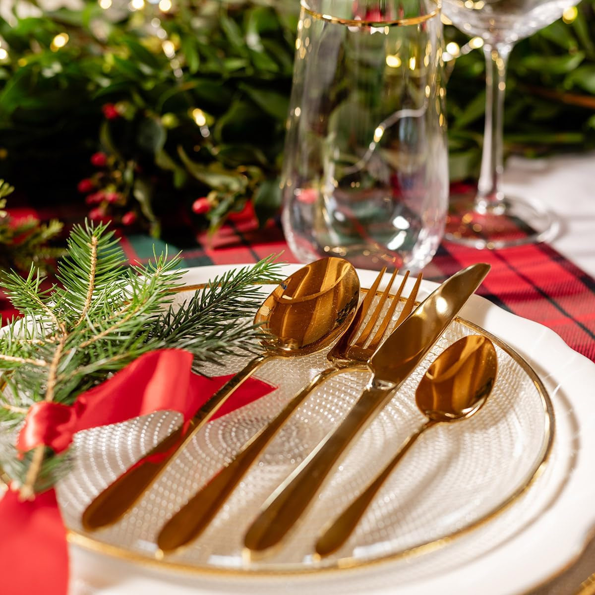 HOMLA Abele Besteckset Für Vier Personen 16-Teilig Edelstahl Hygienisk Elegant Leicht Zu Reinigen Gold Kitchen Naty Shop