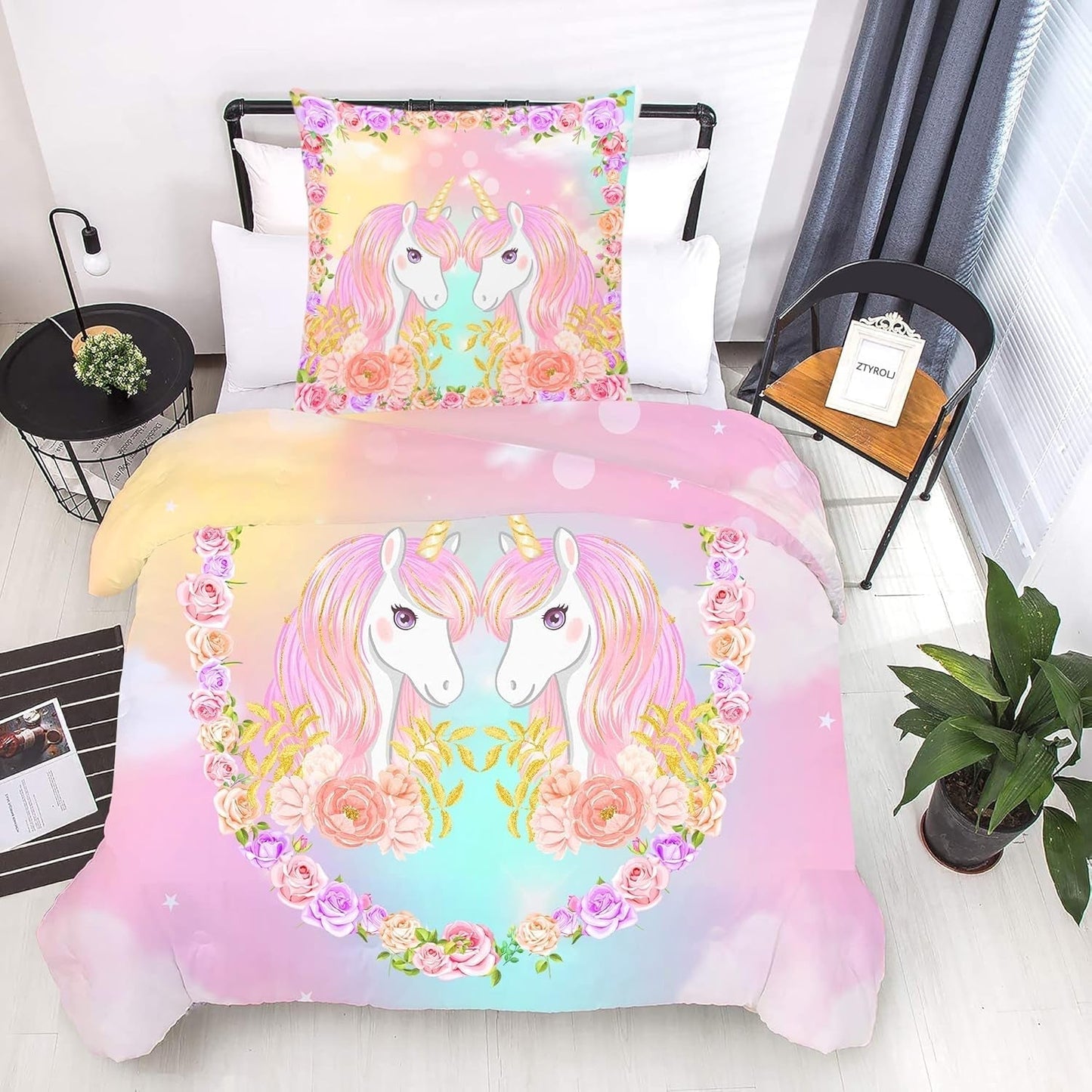 Sengetøj til børn, forskellige størrelser og forskellige animerede figurer Sengetøj - børn Naty Shop Unicorn (model 1) 135X200Cm+80X80Cm