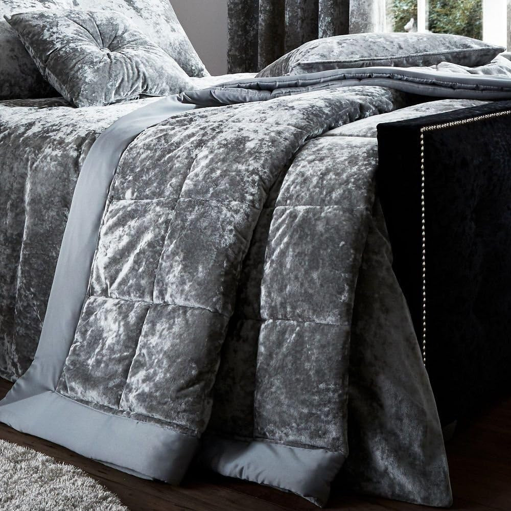 Catherine Lansfield - Crushed Velvet Faux Dobbeltsengetæppe - Polyester, Polyester, Sølv, 53 X 23 X 53 Cm Catherine Lansfield Sølvsenge og -tæpper 53 X 23 X 53 cm