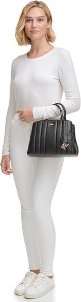 DKNY Chain Lexington Park Medium Logo Chain Satchel, Sort/Guld, One Size Naty Shop Tasker til kvinder