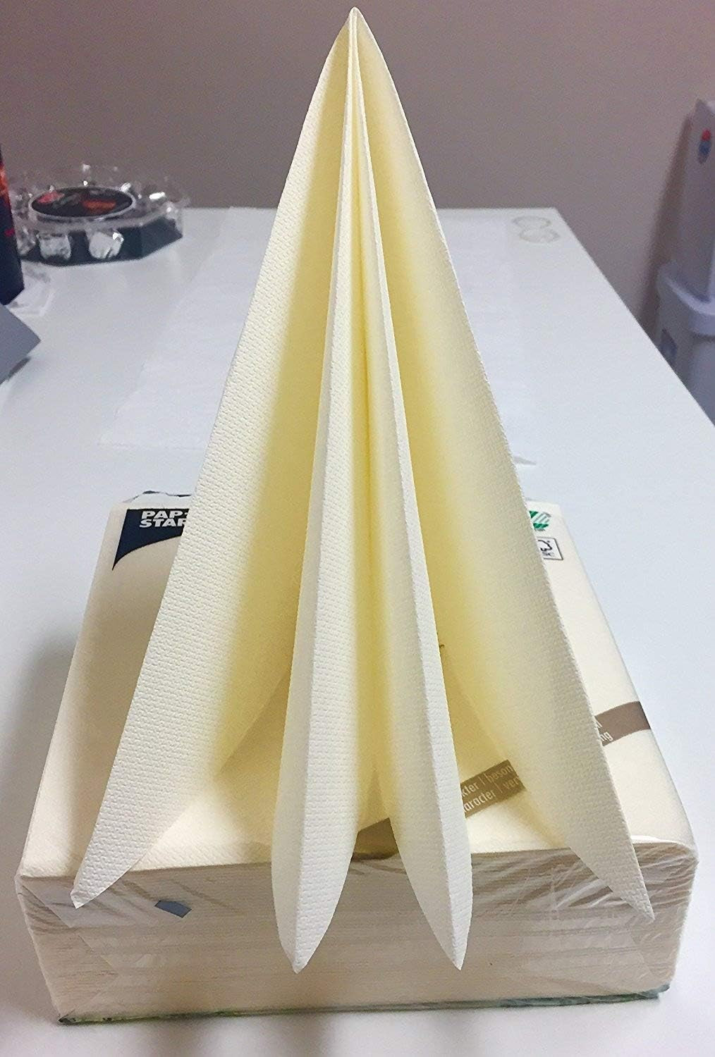 Papstar Servietter, Champagne Royal Collection 1/4-fold vævsservietter, Størrelse 40 X 40 Cm, 1 X 50-pak, Champagne / Creme