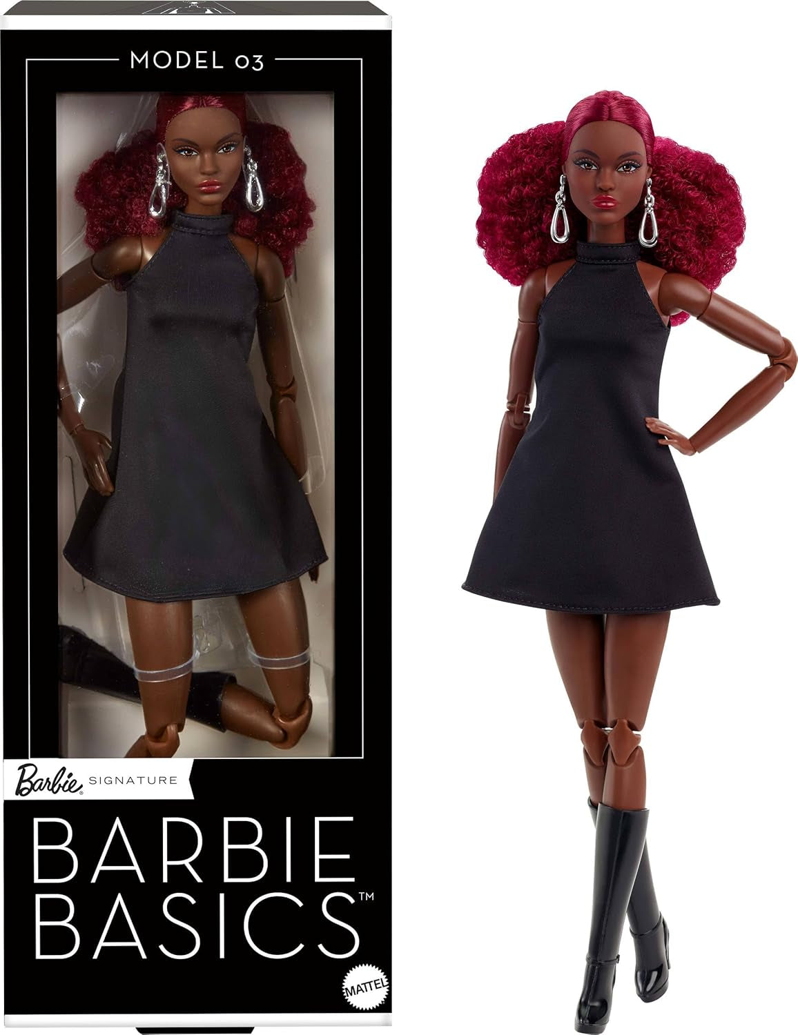 Barbie Basics Model 3 samlerdukke med røde krøller, sort minikjole og støvler, One Size Fit All Fashion, stor ledkrop og udskifteligt hoved, JBH75