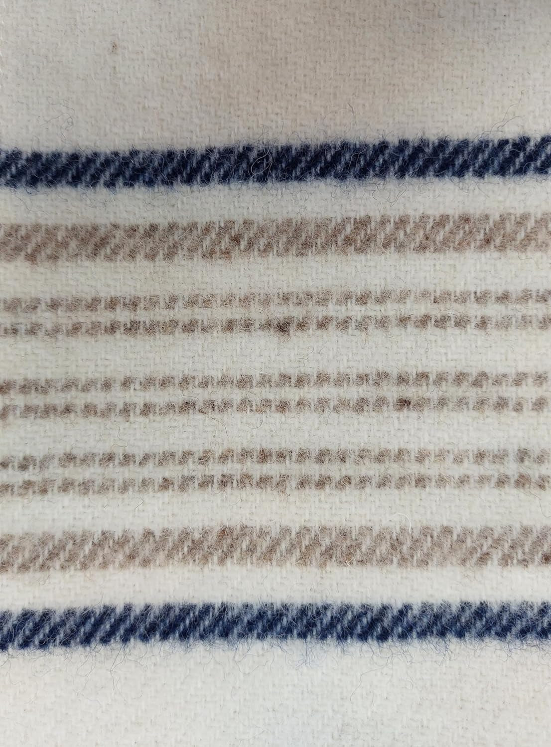 Toison D'Or Angle, 220 X 240 Cm, hvid/blå/bezel Dyner og quilts Naty Shop