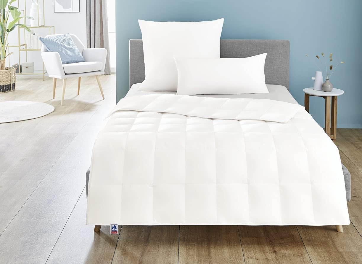Irisette Nora dundyne Let sommerdyne med 100% bomuldsbetræk, 100% klasse I dunfyld, 135 X 200 cm, Øko-Tex certificeret, produceret efter den tyske kvalitetsstandard Dyner og dyner Naty Shop