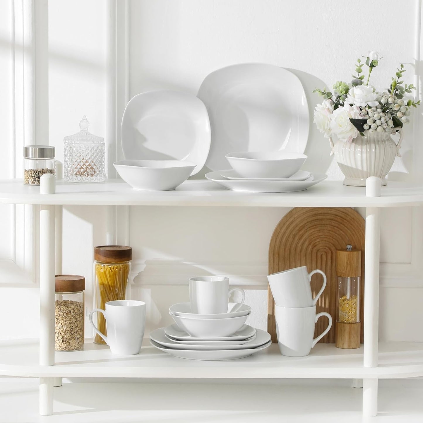MALACASA Spisesæt til 4, 16-delt hvidt porcelænsservice, moderne servisesæt med 4 middagstallerkener, Desserttallerkener, Suma-tallerkener og -kopper, ELISA-serien