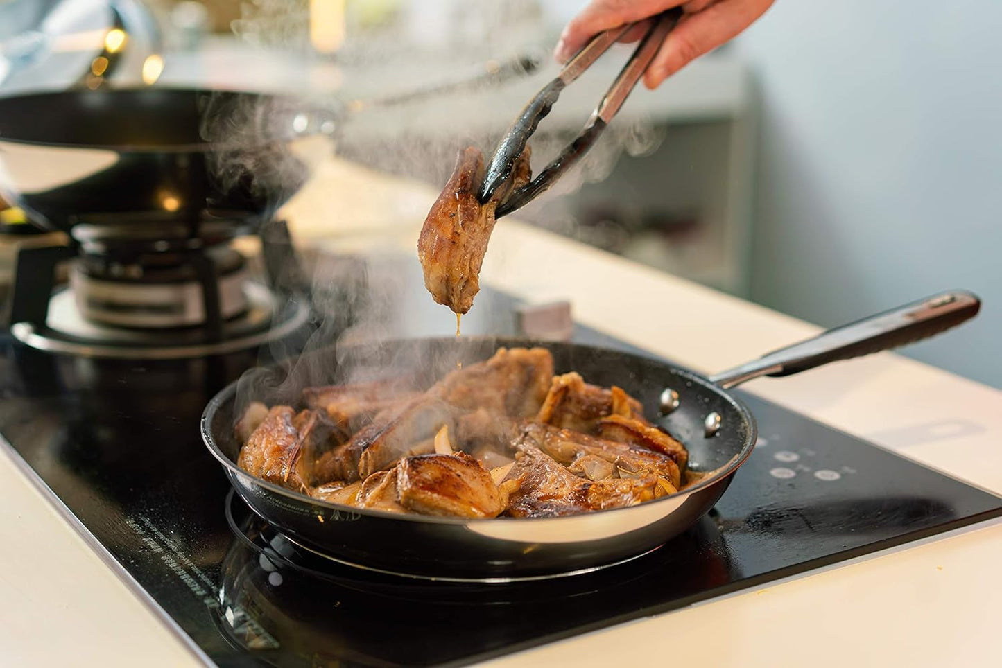 Pande i rustfrit stål med non-stick belægning - velegnet til induktion, med behageligt håndtag - 28 Cm Gryder og pander Naty Shop