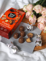 Feel FIT Jordnøddesmørproteinpraliner i højkvalitets mælkechokolade, uden tilsat sukker, 17 % protein, glutenfri 66 g (1 pakke)