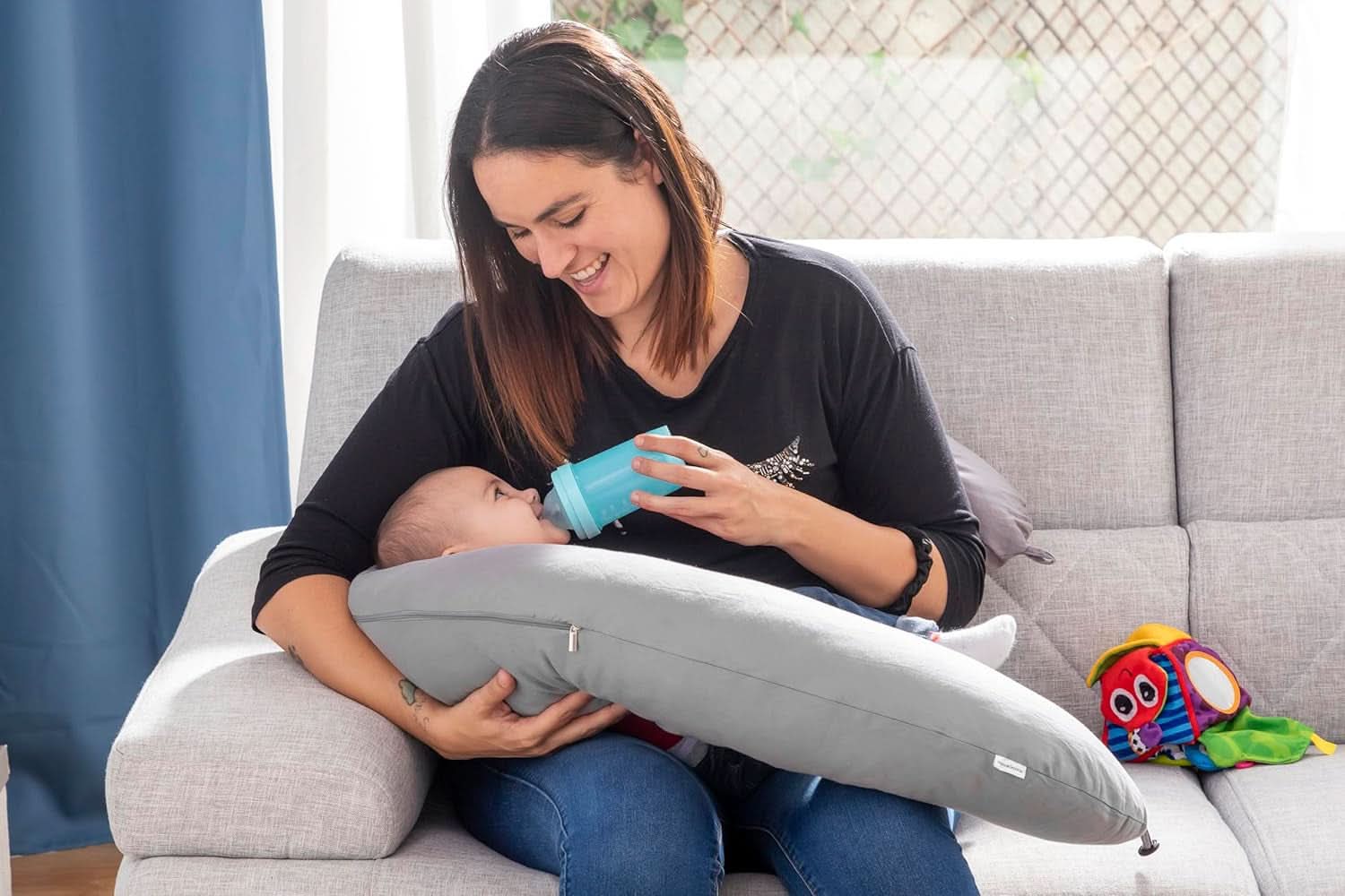 Innovagoods - Multifunktionel ammepude, Ergonomisk design til afslapning af mor og barn, Justerbar til forskellige positioner, Vaskbar, farvet, polybomuldstilbehør Mad og amning Baby Naty Shop
