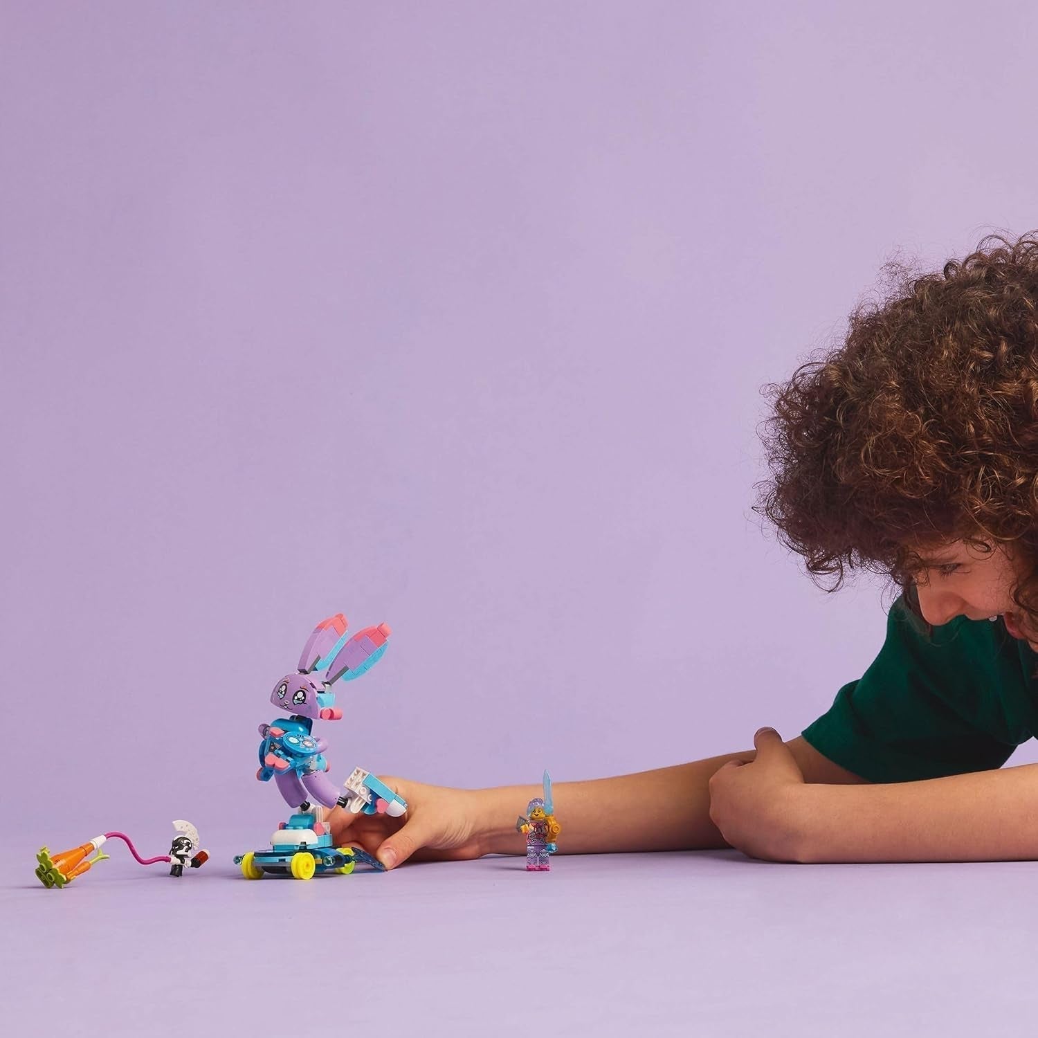 LEGO Dreamzzz Izzie og Bunchurro Spillekaninen, legetøj til børn fra 7+, 2-i-1 legesæt med helteminifigur og cyberling for en fantasifuld legeoplevelse 71490 byggesæt Besuche den LEGO-Store