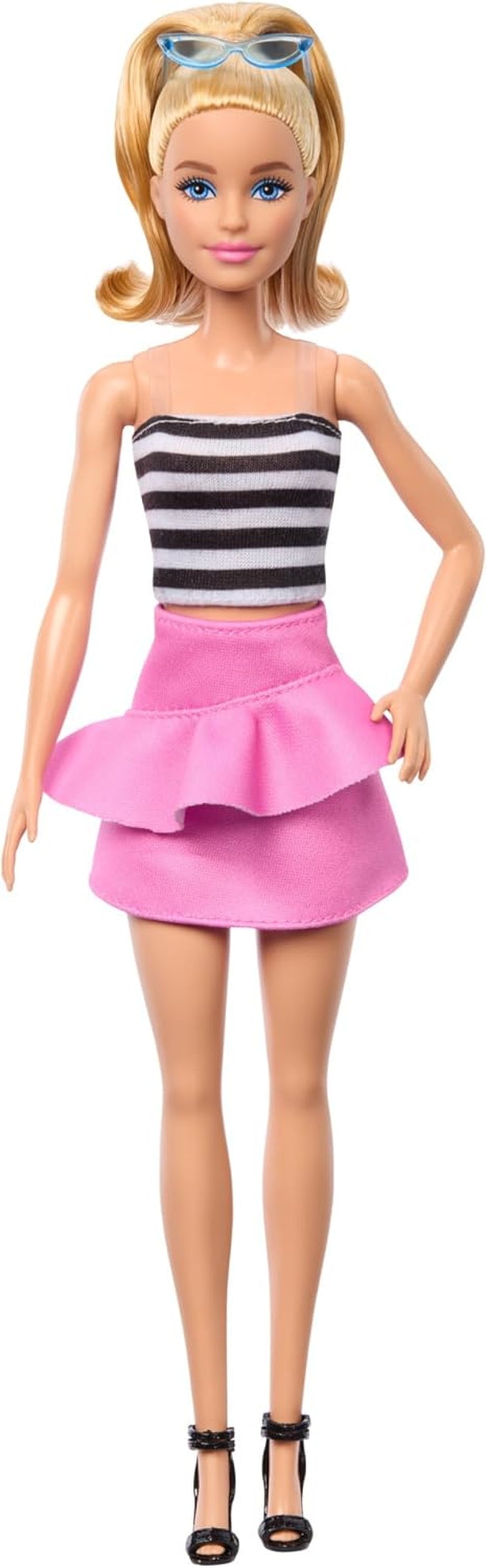 Barbie Fashionista dukke nr. 213 Blonde i stribet top Pink nederdel og solbriller 65-års fødselsdag samlerobjekt modedukke HRH11 Naty Shop Dukker