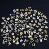 50 Stück Guld Nail Charms, Mix Styles Glitzersteine ​​Nägel Perle Legierung Nagel Steine ​​​​Blume Schmetterling Strasssteine ​​​​Nägel Herz Stern Nagel Charms DIY Nail Art Zubehör Frauen Nägel Deko
