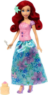 Mattel Disney Princess Ariel Spin & Reveal Fashion Dukkesæt med 11 overraskelser, inklusive 5 tilbehør, 5 klistermærker og en legescene inspireret af filmen HTV88
