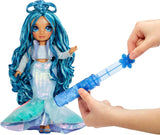 Rainbow High Winter Wonderland - Skyler (blå) - 28 cm Hidden Magic Water Accumulating Snow Fashion Dukke med Snowman Set, velegnet til 4-12 år gamle børn og samlere Naty Shop Dolls
