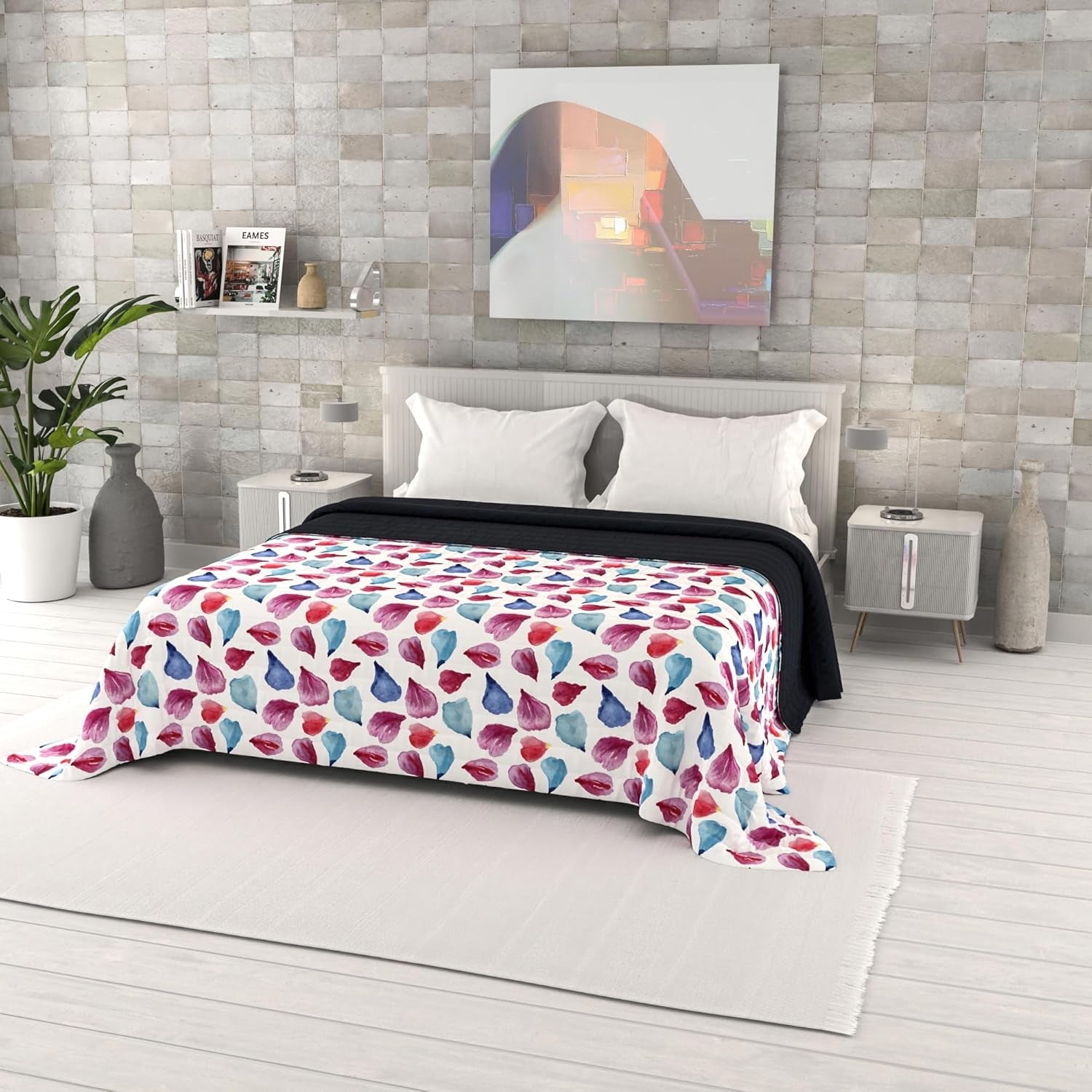 Fantasy printet sommerdyne, polyesterfyld, kronblade, 260X270Cm Dyner og dyner Naty Shop Kronblade 260X270Cm