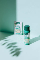 Kneipp Aroma Foam Bath Cold Season, badetilsætning med naturlige æteriske olier af eukalyptus og mynte, 400 ml Brusebad og bad Naty Shop