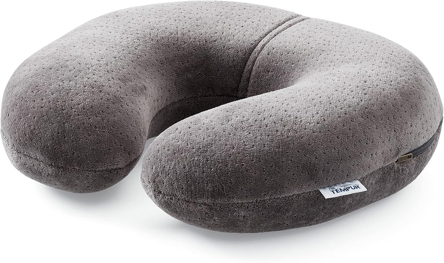 TEMPUR Transit rejsepude Komfortabel viskoelastisk nakkepude materiale Ideel til rejser med bus, tog, bil eller fly 30 x 28 x 8 cm