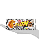 LION Black & White chokoladebar, en snack med en intens smag, sprød chokolade og sprøde chips, browniefyld, en unik læskende oplevelse, 1 pakke (5 x 30g)