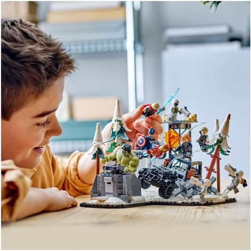 LEGO Marvel Avengers Assemble: Age of Ultron, bygge- og legesæt med 8 minifigurer af superhelte som Thor, Hulk og Iron Man, byggelegetøj til drenge og piger, eventyrsæt 76291 Byggesæt Besuche den LEGO-Store