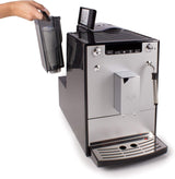 Melitta Solo & Milk - fuldautomatisk slim kaffemaskine med mælkeskummer, kaffemaskine med aftagelig vandtank, f.eks. kaffe eller cappuccino, sølv