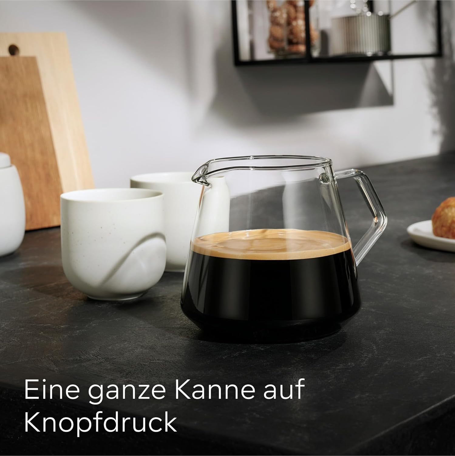 Siemens EQ700 fuldautomatisk espressomaskine, stor TFT-farveskærm, 36 varme og kolde drikke, koldbryg, 2 kops funktion, app kontrol, automatisk rengøringssystem, sort rustfrit stål, TQ717D03